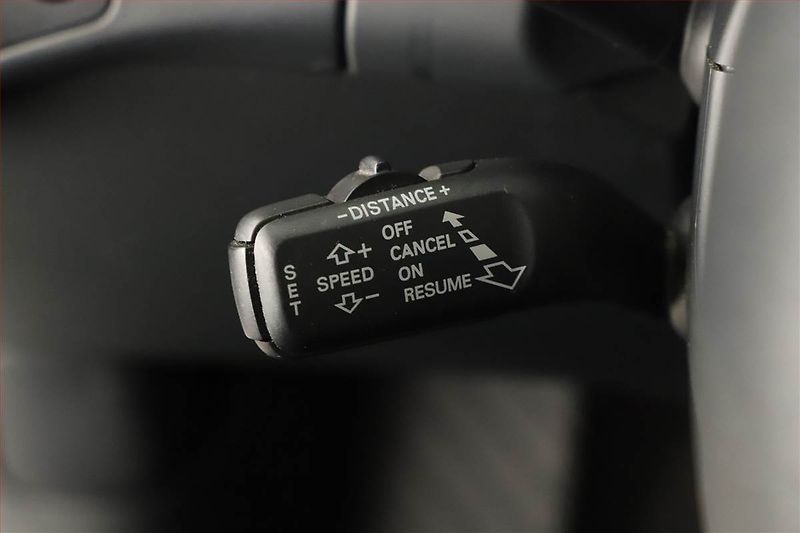 Audi A5 (2011) 2.0 TDI, Navi, Xenony - fotka 17 z 19