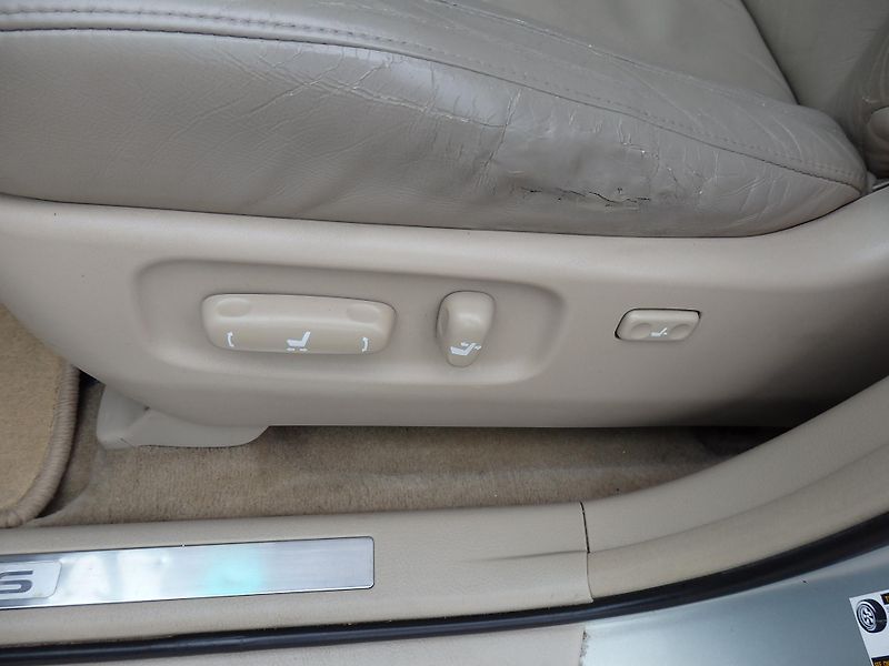 Lexus RX 400h 3.3i 200 kW DIGI. KLIMA - fotka 14 z 16