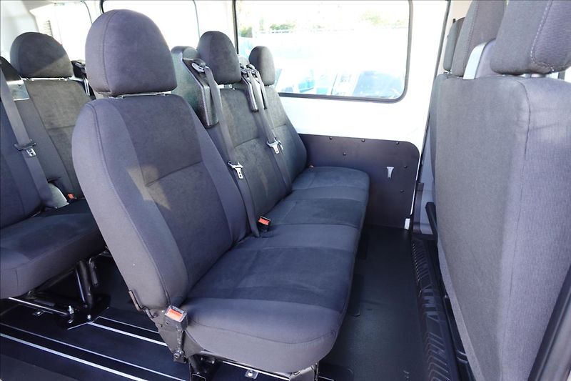 Ford Transit 2,2 TDCI  L3H2 9 MÍST BUS KLIM - fotka 12 z 31