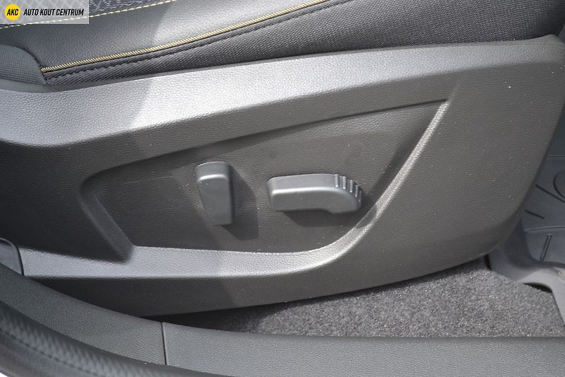Renault Arkana Techno mild hybrid 140 EDC - fotka 12 z 49