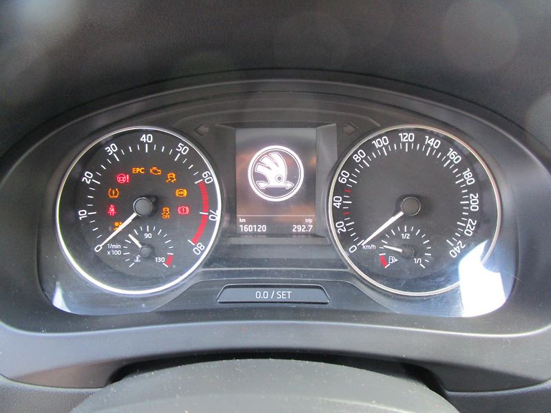 Škoda Rapid - fotka 12 z 17