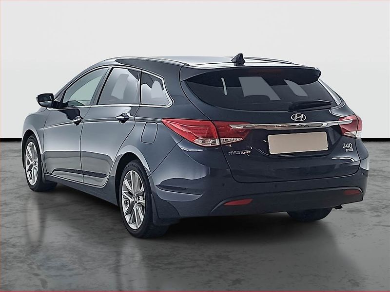 Hyundai i40 (2015) 1.7 CRDi, Navi, Tempomat - fotka 4 z 15
