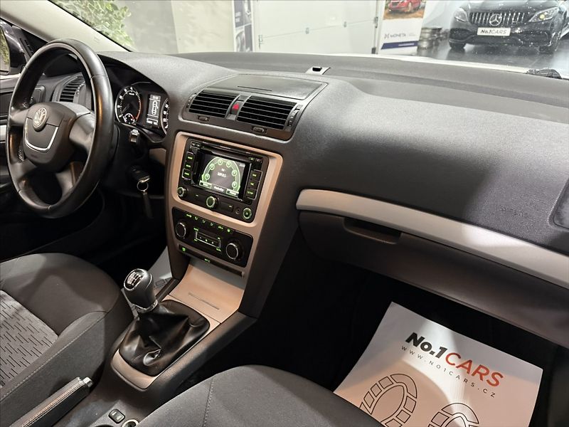 Škoda Octavia 1,2   TSI 77KW NOVÉ ROZVODY - fotka 15 z 31