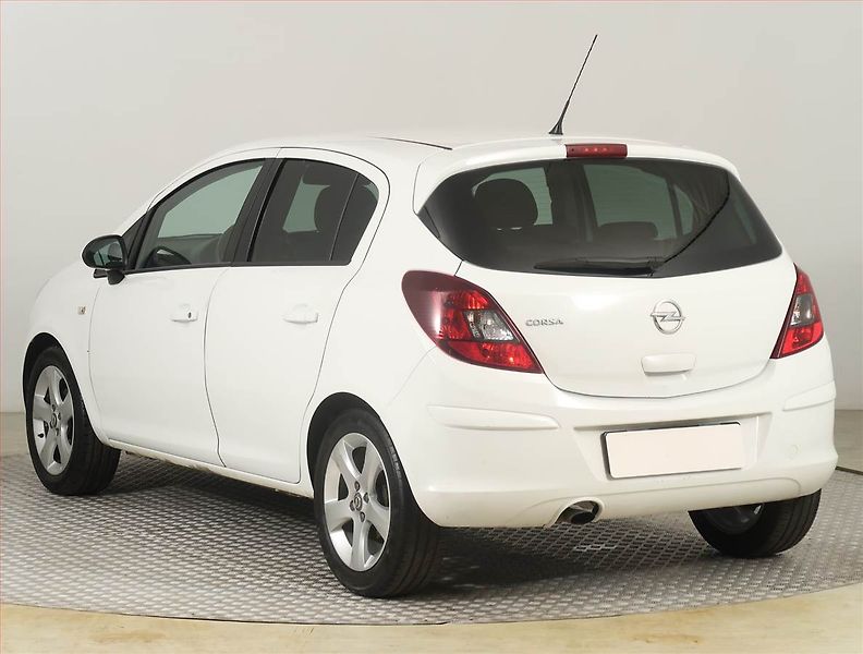Opel Corsa (2014) 1.2, ČR,1.maj, Serv.kniha - fotka 4 z 16