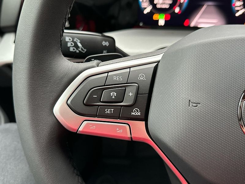 Volkswagen Golf Life 1,5 eTSI 7DSG mHEV - fotka 28 z 29