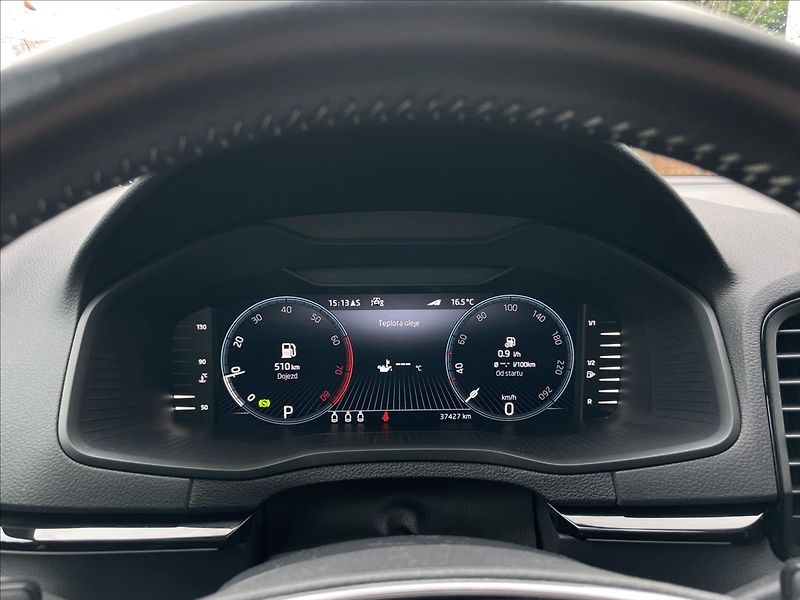 Škoda Karoq 1,5 TSI DSG Sportline Plus ACC - fotka 9 z 24