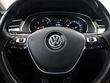 Volkswagen Passat (2017) 2.0 TDI, Automat, Kůže, Navi - náhled 8