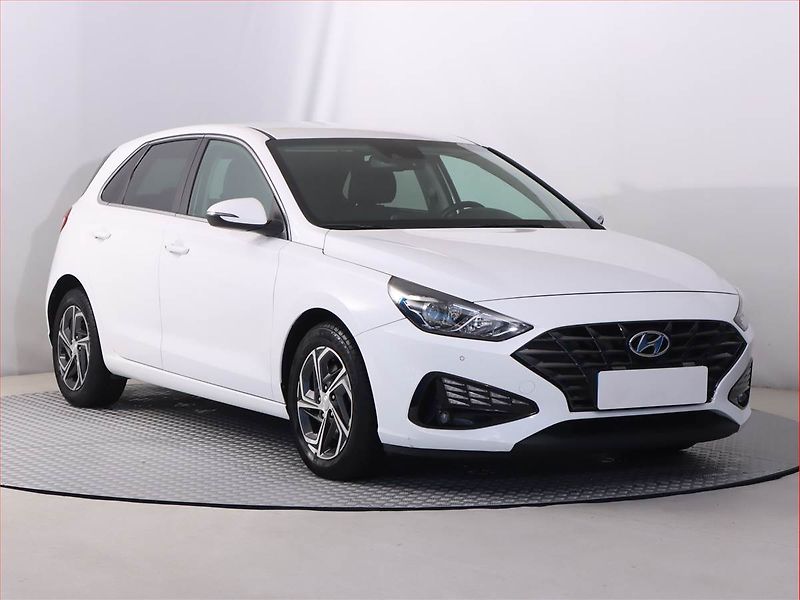 Hyundai i30 (2022) Family 1.0 T-GDI, Automat - fotografie inzerátu