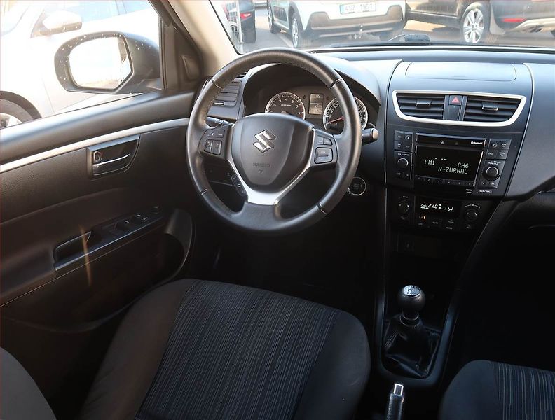 Suzuki Swift (2014) 1.2, ČR,1.maj, Serv.kniha - fotka 7 z 18