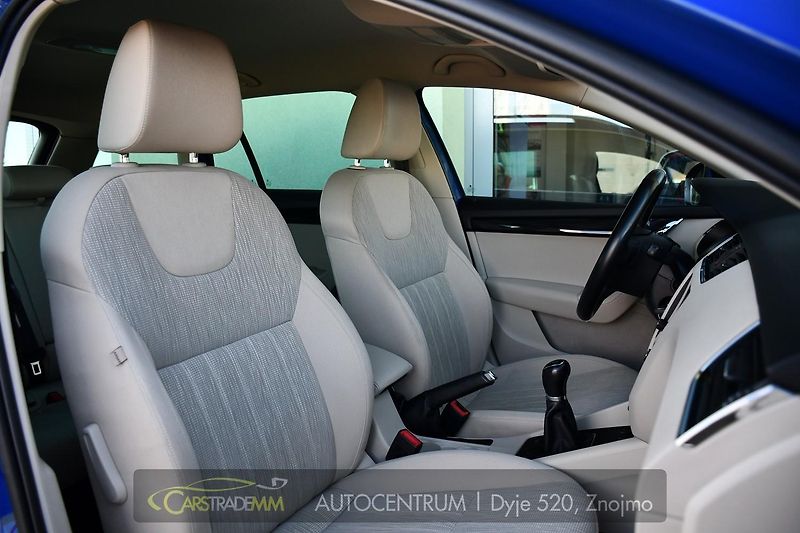 Škoda Octavia 1,6TDi TAŽNÉ ACC  - fotka 16 z 53