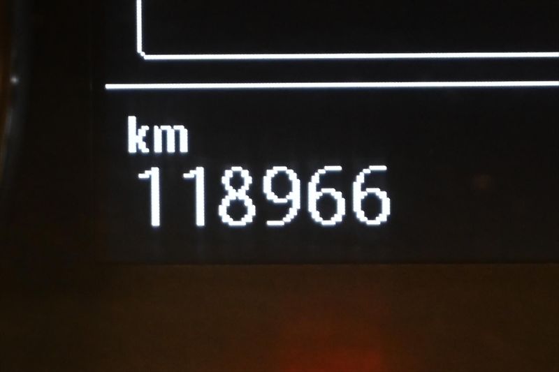 Volkswagen Transporter 2,0 TDI 110kW Klima Tempomat Z - fotka 17 z 28
