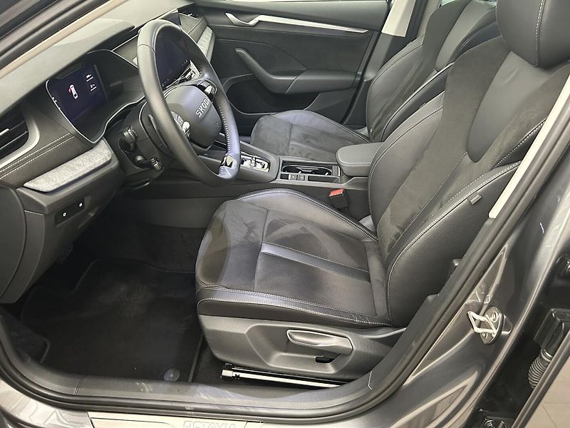 Škoda Octavia 2.0 TDI Top selection - fotka 7 z 25