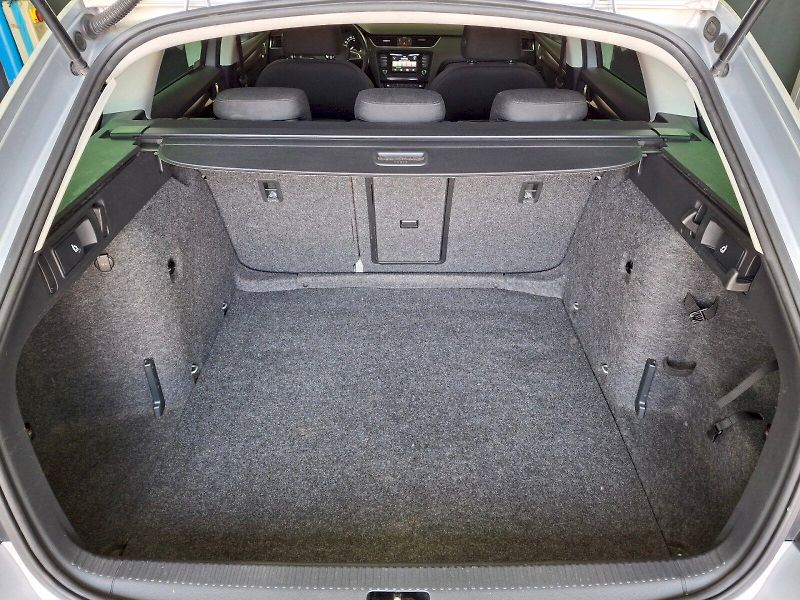 Škoda Octavia (2015) Combi Scout 4x4 2,0TDi 110kW - fotka 8 z 31