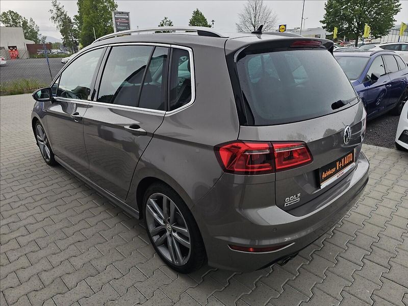 Volkswagen Golf Sportsvan 1,4TSi 110KW R-Line NAVI - fotka 8 z 47