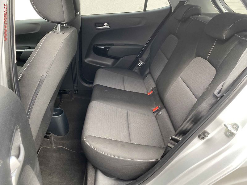 Kia Picanto (2021) 1.0i, Navi, kamera - fotka 10 z 17