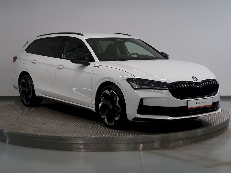 Škoda Superb (2025) SPORTLINE 2.0TDI 142KW 4x4 DSG - fotka 6 z 48