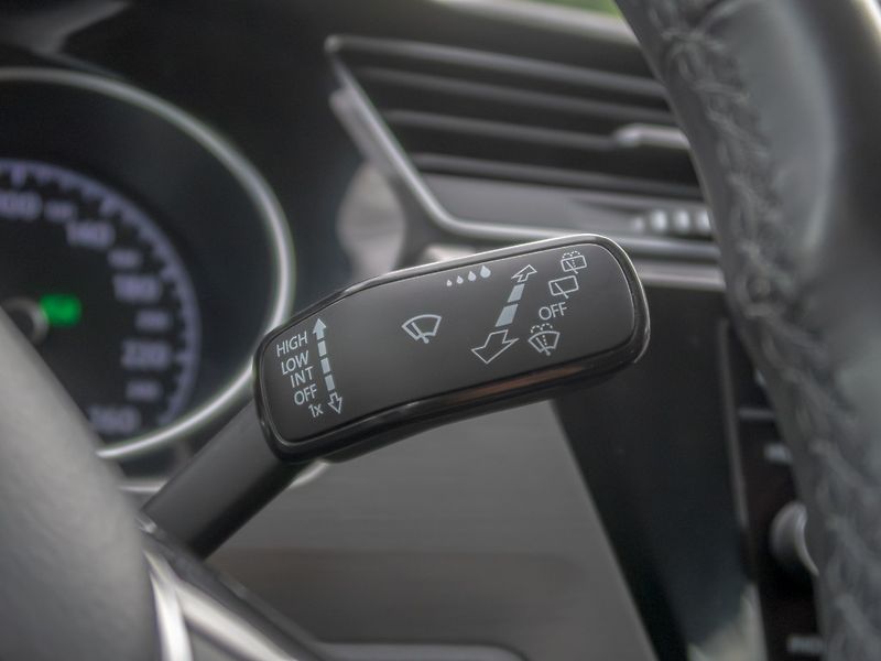 Volkswagen Touran (2019) ČR 1.5TSI 110KW DSG LED – NAVI - fotka 23 z 55