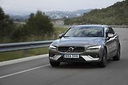 Volvo V60.