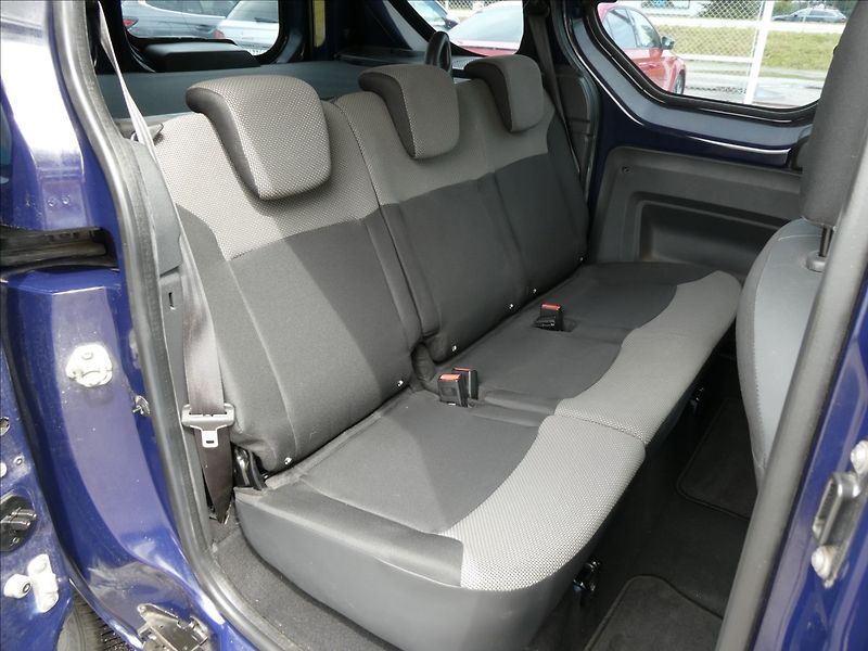Dacia Dokker 1,6 i 16V 1.MAJITEL, SERVISKA - fotka 27 z 45
