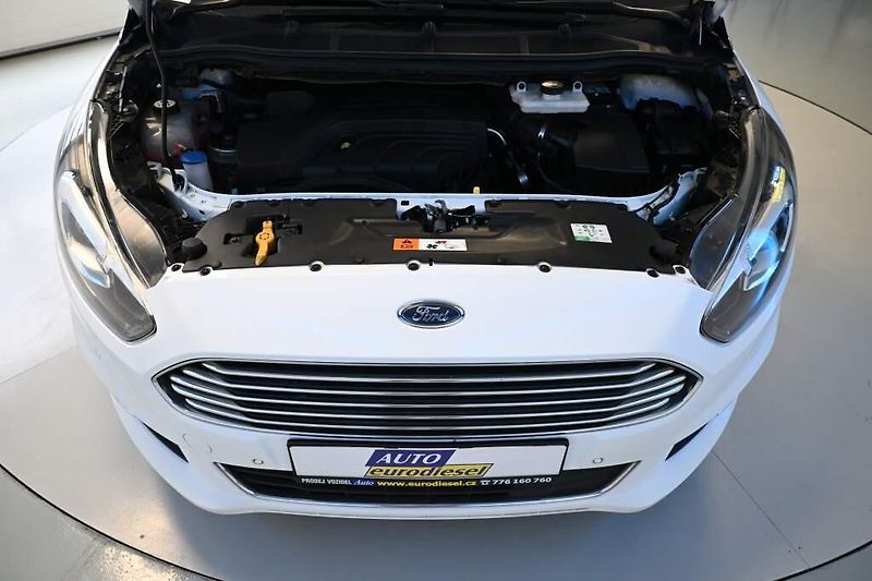 Ford S-MAX (2016) 2.0 132 KW Titanium LED Tažné - fotka 29 z 31
