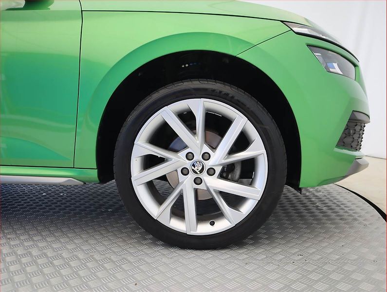 Škoda Kamiq (2020) Ambition Plus 1.5 TSI, Automat - fotka 15 z 23