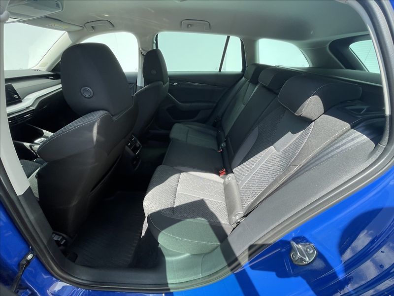 Škoda Octavia 1,5 TSI DSG Ambition Plus - fotka 16 z 23