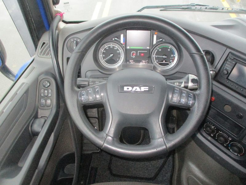 DAF XF 460 FT SC LowDeck - fotka 28 z 36