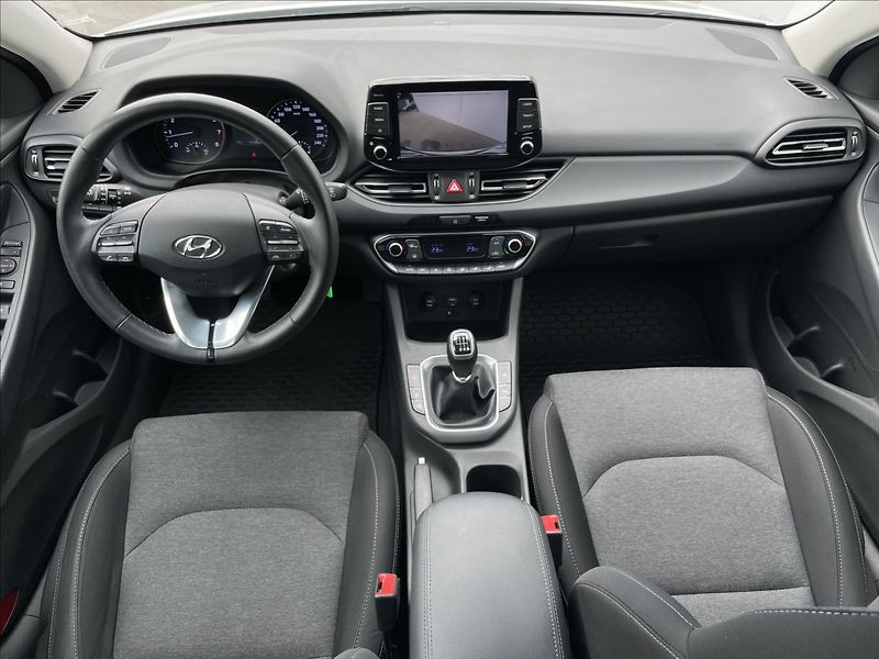 Hyundai i30 1,5 T-GDI Combi Smart - fotka 6 z 23