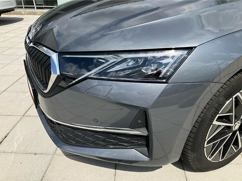 Škoda Octavia 1,5 TSI 110 kW MHEV DSG PREMIU - fotka 30 z 30
