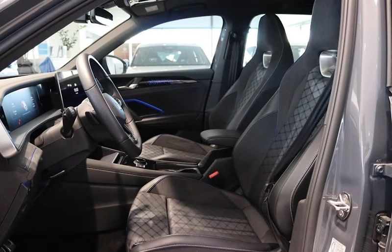 Volkswagen Tayron 2.0 TDI 4M 7 míst Pano. Taž.   - fotka 6 z 17