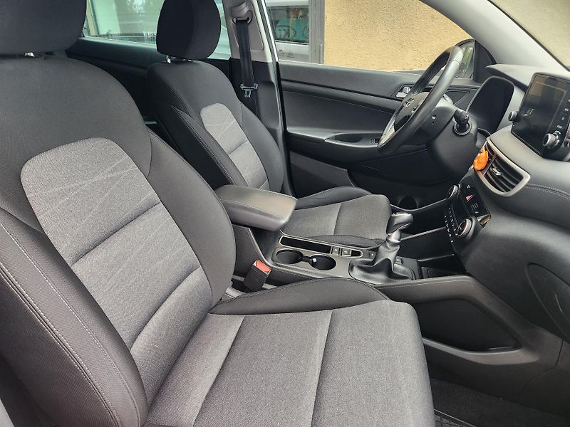 Hyundai Tucson 1.6-4x4-NAVI-KAMERA - fotka 3 z 20