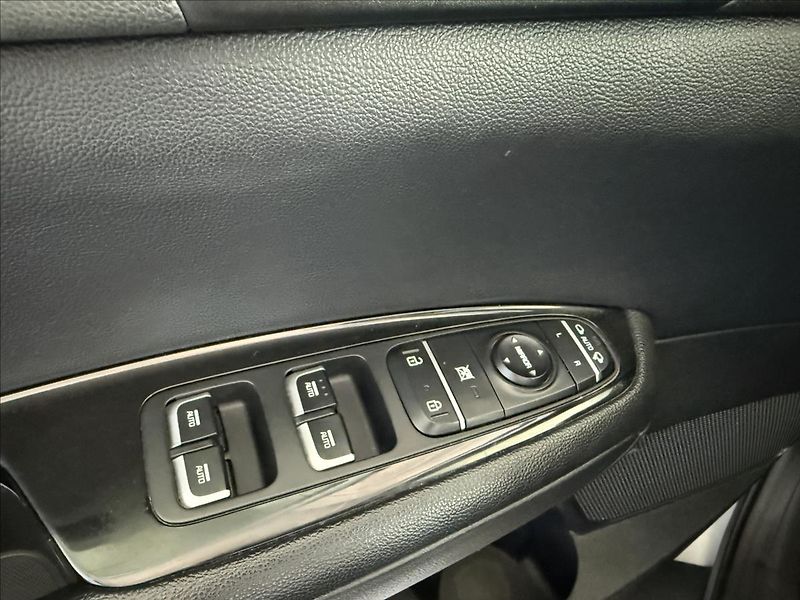 Kia Optima 1,7   CRDi 104kW,AUTOMAT,ČR - fotka 10 z 28