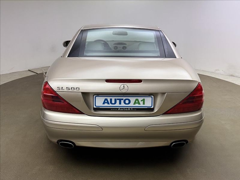 Mercedes-Benz SL 5,0 500 V8 225kW AT KŮŽE - fotka 11 z 48
