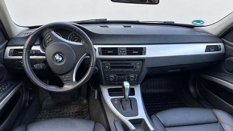 BMW Řada 3 (2012) - fotka 11 z 17