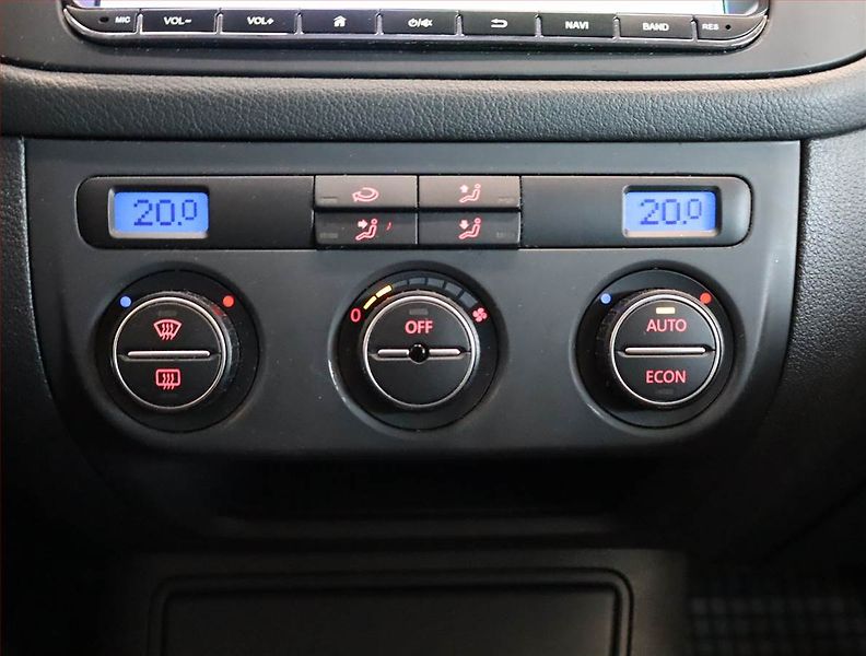 Volkswagen Golf Plus (2006) 1.9 TDI, nová STK, Tažné - fotka 13 z 20