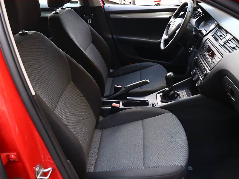 Škoda Octavia (2015) 1.2 TSI - fotka 7 z 12