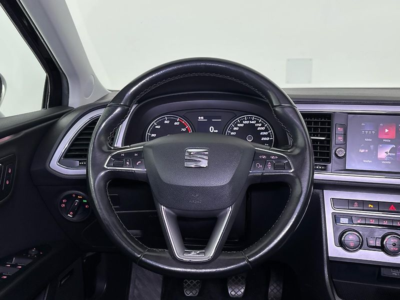 Seat Leon Xcellence - fotka 18 z 28
