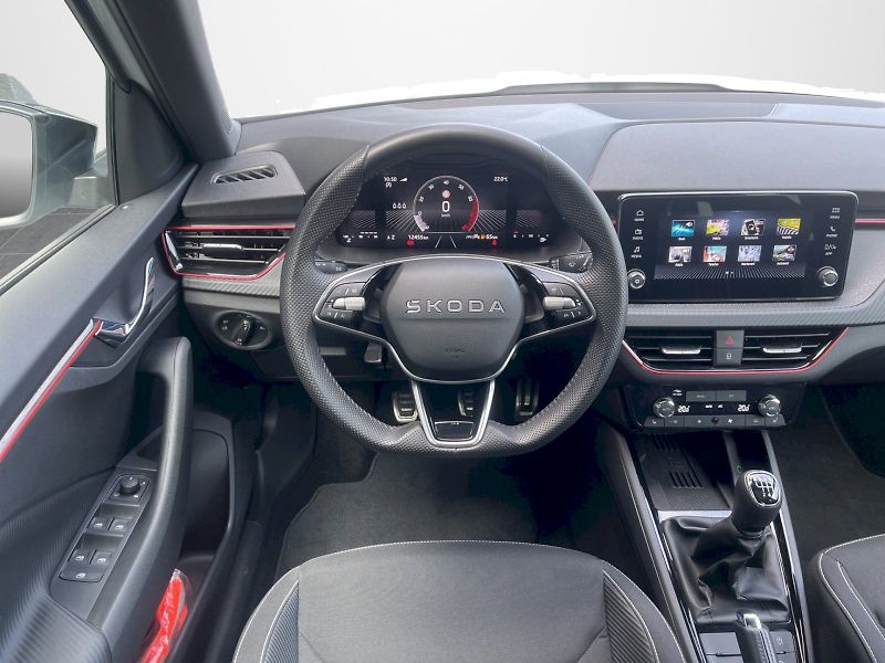 Škoda Kamiq (2025) 1.0 TSI 85 kW Monte Carlo - fotka 6 z 33