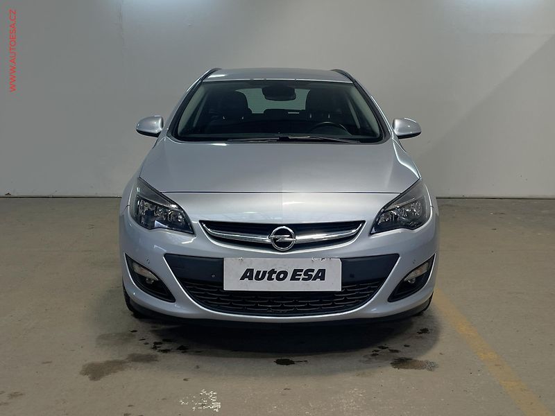 Opel Astra (2016) 1.6 CDTi, ČR, STK3/28 - fotka 2 z 15