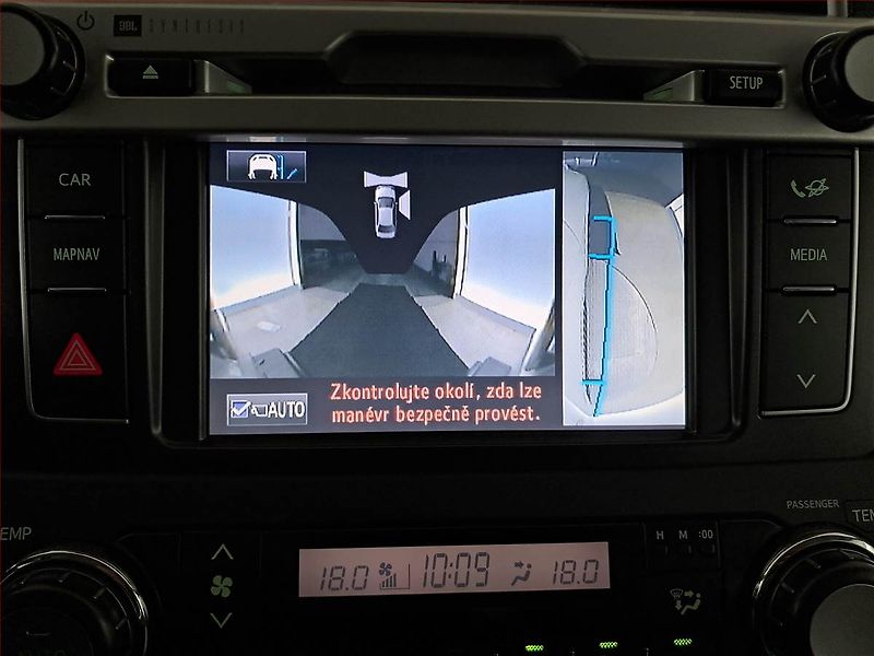 Toyota Land Cruiser (2016) 2.8 D-4D - fotka 18 z 23