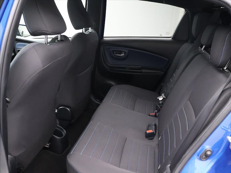 Toyota Yaris 1,5 VVT-i 82kW CZ Tažné Aut.kl - fotka 14 z 31