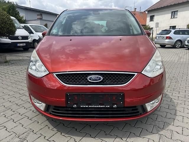 Ford Galaxy 2,0TDCi Ghia 7míst - fotka 15 z 54