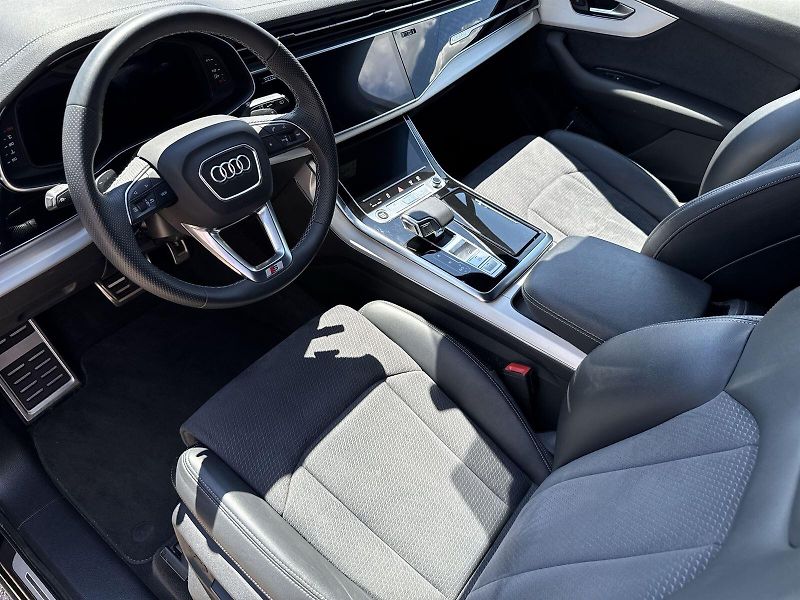 Audi Q7 (2023) 3.0 TDI S-line - fotka 7 z 36