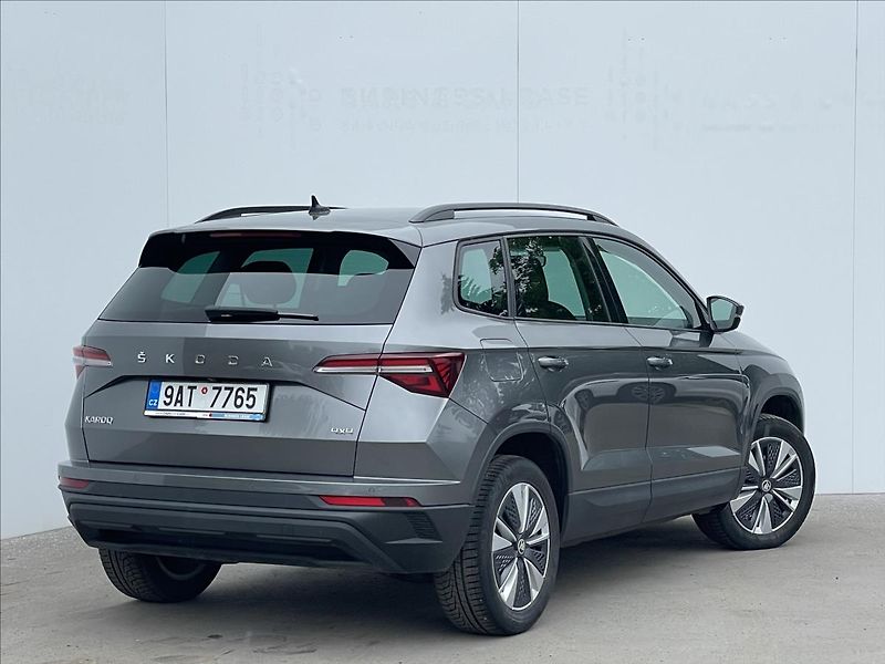 Škoda Karoq 2,0 TDI DSG 4x4 Style TAŽNÉ - fotka 3 z 24