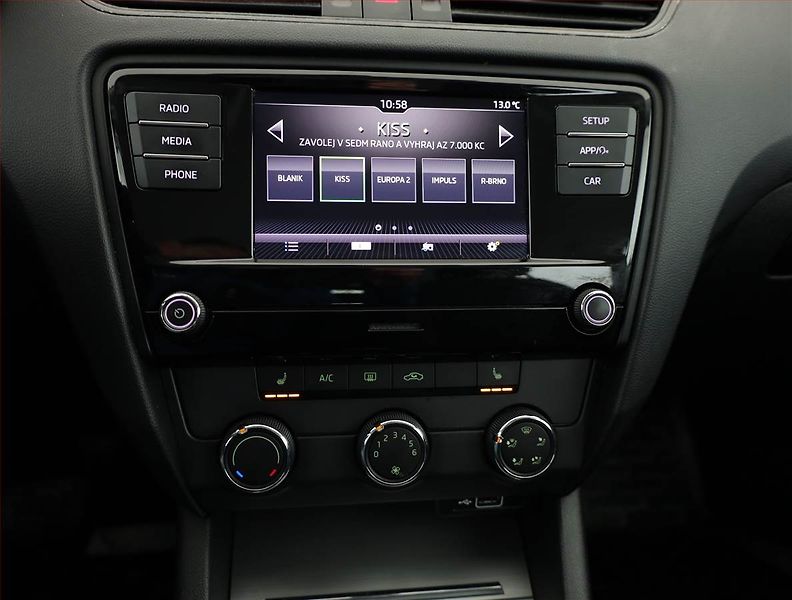 Škoda Octavia (2020) Ambition 1.6 TDI, Tempomat - fotka 9 z 14