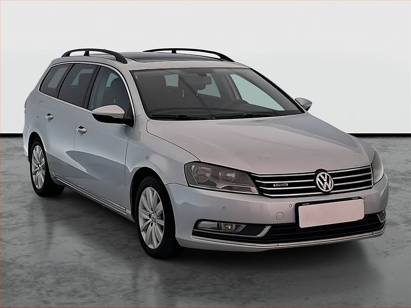 Volkswagen Passat (2013) 2.0 TDI, Automat, Navi - fotografie inzerátu