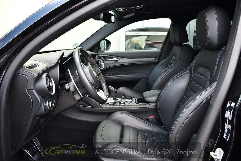 Alfa Romeo Stelvio 2.9V6 Bi-T.382 kW QUADRIFOGLIO - fotka 10 z 55