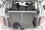 Volkswagen Touran 2,0 TDi,SERV.KN.,CROSS,7 MÍST. - náhled 17