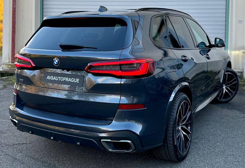 BMW X5 (2019) M50D G05 XDRIVE M SPORT 294KW - fotka 4 z 51