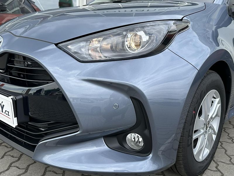 Toyota Yaris (2026) 1.5 HEV Comfort Business - fotka 3 z 24